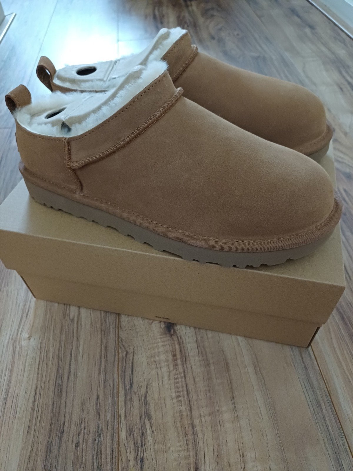 Ugg micro chestnut, UGG, Bruin, Instappers, Nieuw