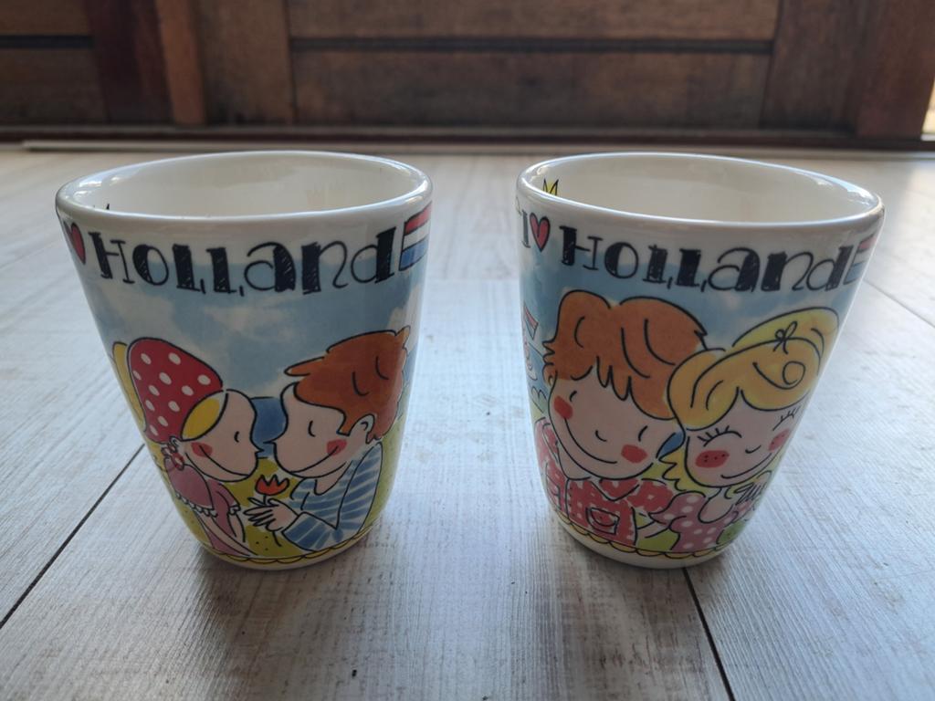 Blond Amsterdam i love Holland bekers 2 stuks, Ophalen of Verzenden, Aardewerk, Blond Amsterdam, Kop(pen) en/of Schotel(s)