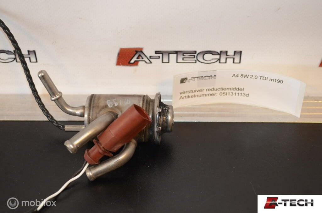 Adblue injector Audi A4 B9 2.0 TDI ('15-'18) 05l131113d m199, Audi, Gebruikt, Audi, Ophalen of Verzenden