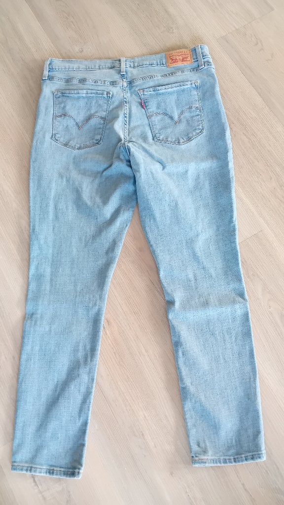 Levi jeans 311, Blauw, Ophalen of Verzenden, Zo goed als nieuw, W30 - W32 (confectie 38/40)