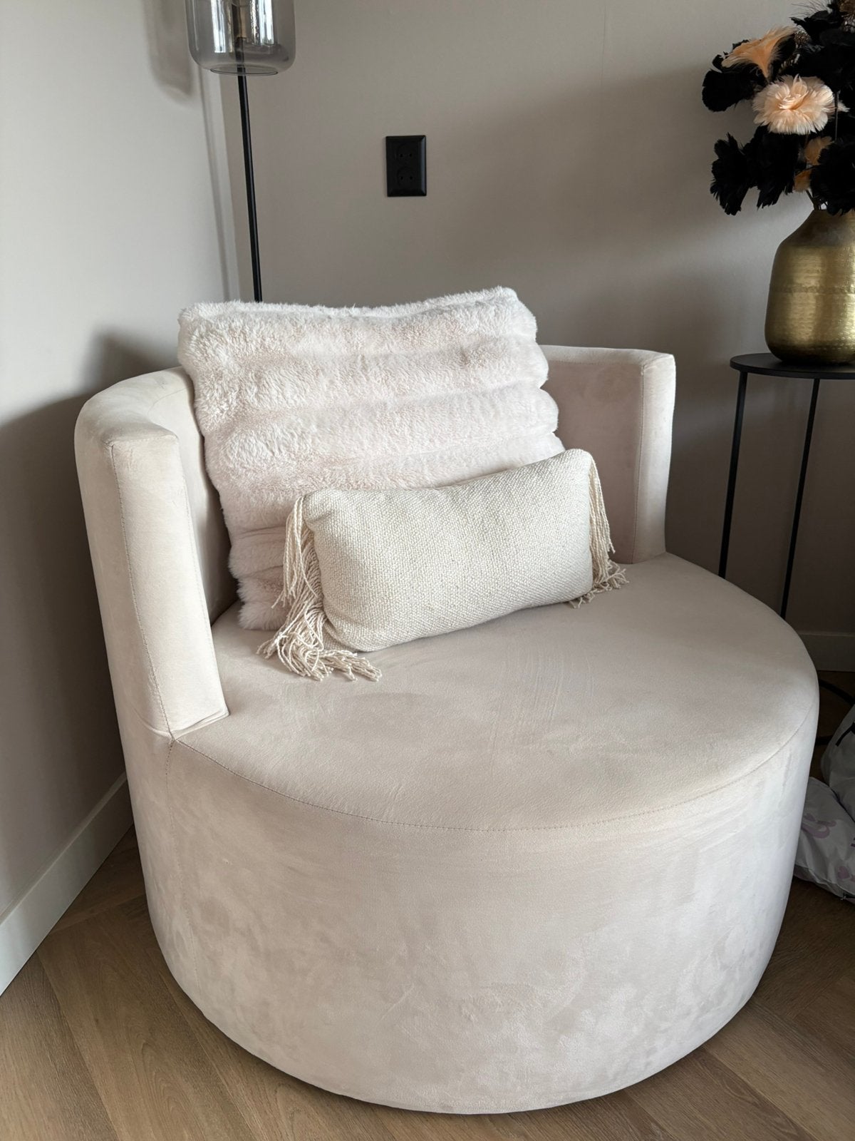 Ronde loveseat, Huis en Inrichting, Fauteuils, Ophalen, Zo goed als nieuw, 75 tot 100 cm, 75 tot 100 cm