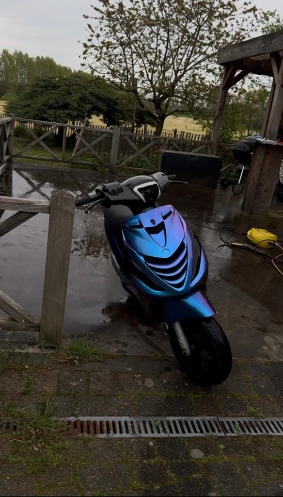 Piaggio zip 70cc zip duitse pap kan ruilen, Fietsen en Brommers, Scooters | Piaggio, Ophalen, Zo goed als nieuw, Tweetakt, Zip