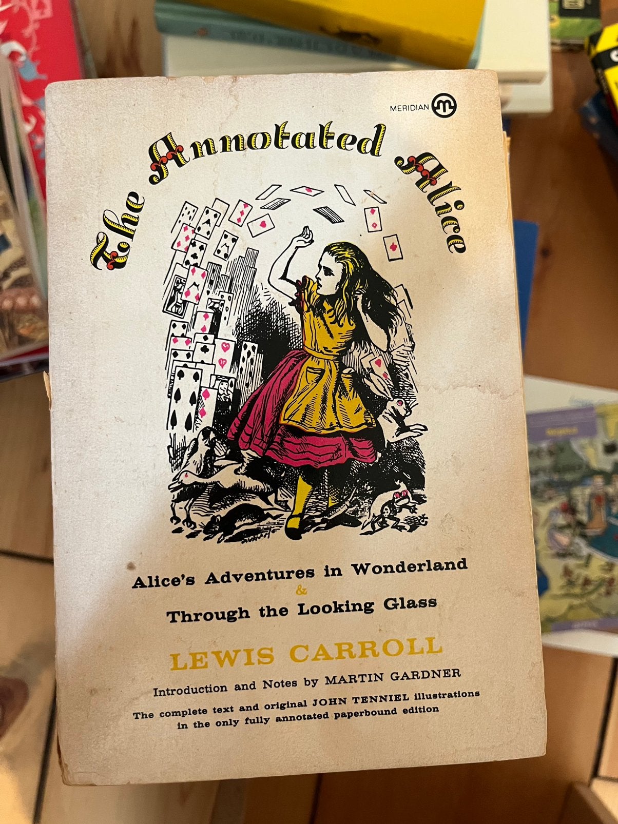 Grote verzameling Alice in Wonderland boeken – 100+ stuks, Ophalen, Gelezen