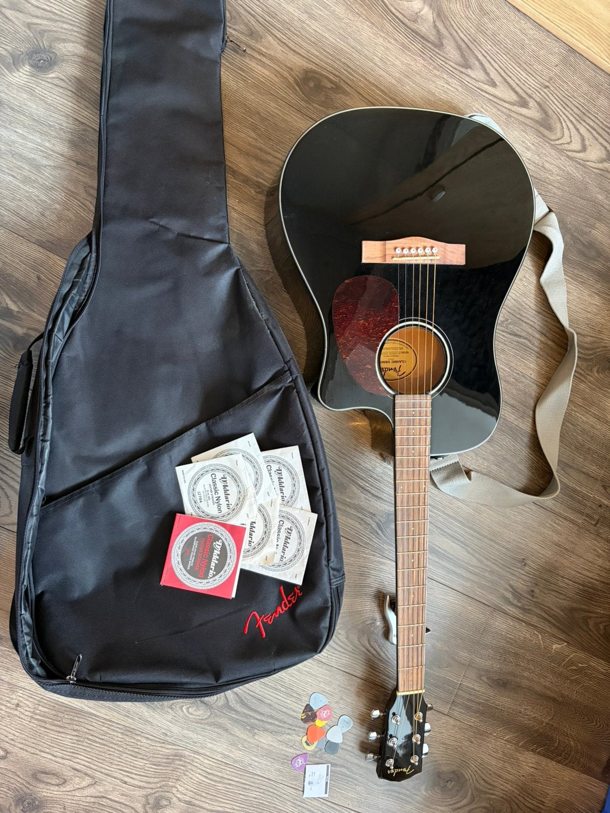 Nieuwe Fender CD-60SCE Dreadnought Elektro-Akoestisch, Zwart, Ophalen of Verzenden, Nieuw, Western- of Steelstringgitaar, Met koffer