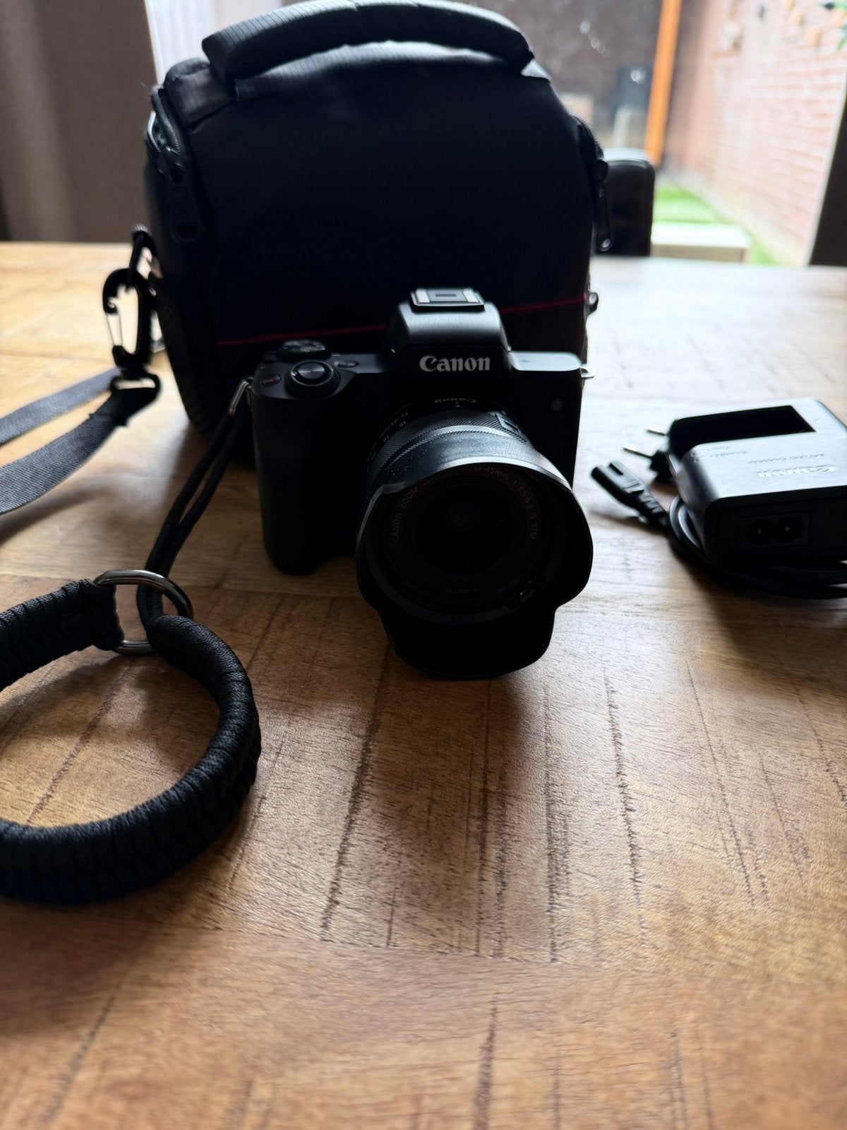 Canon m50 15-45 mm lens, Ophalen, Draagriem, Zo goed als nieuw, Systeemcamera