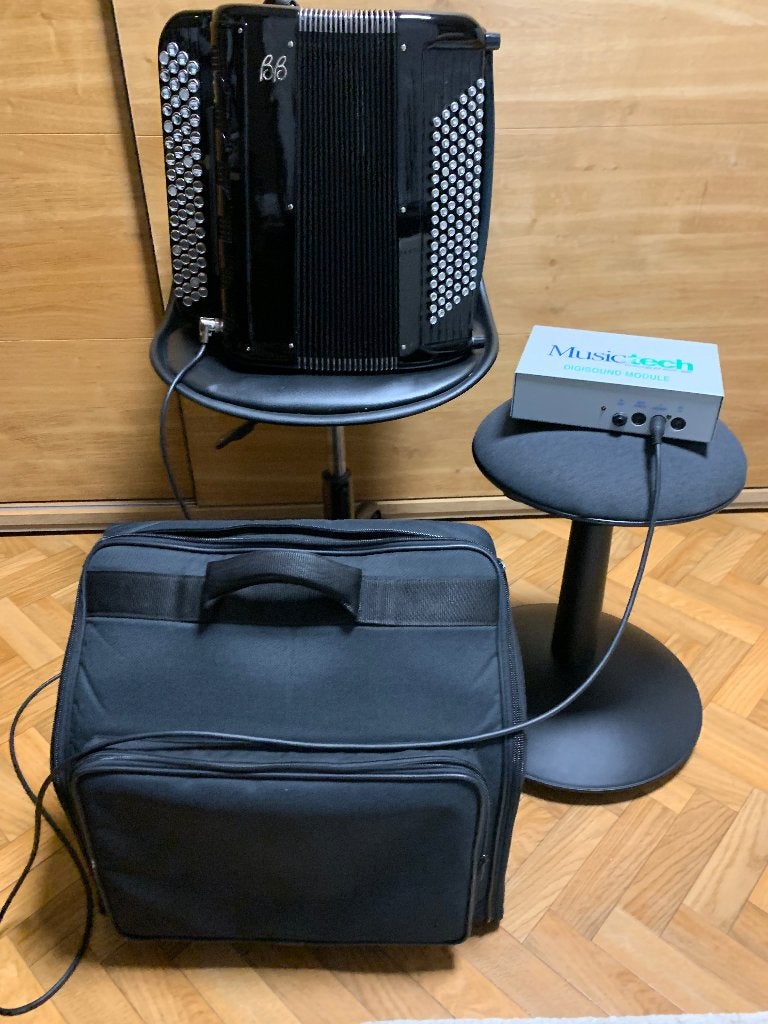 Musictech Accordeon origineel ingebouwd in Ballone Burinni, Met koffer, Zo goed als nieuw, 96-bas, Knopaccordeon