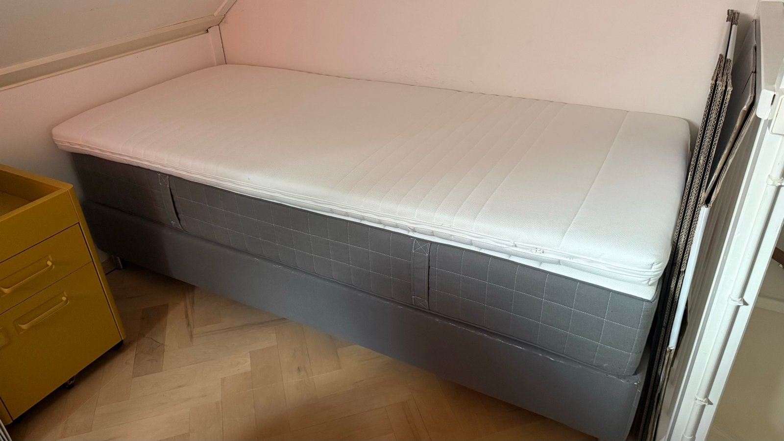 Ikea Espevär boxspring met matras en topper, Ophalen, Gebruikt, 90 cm, Eenpersoons