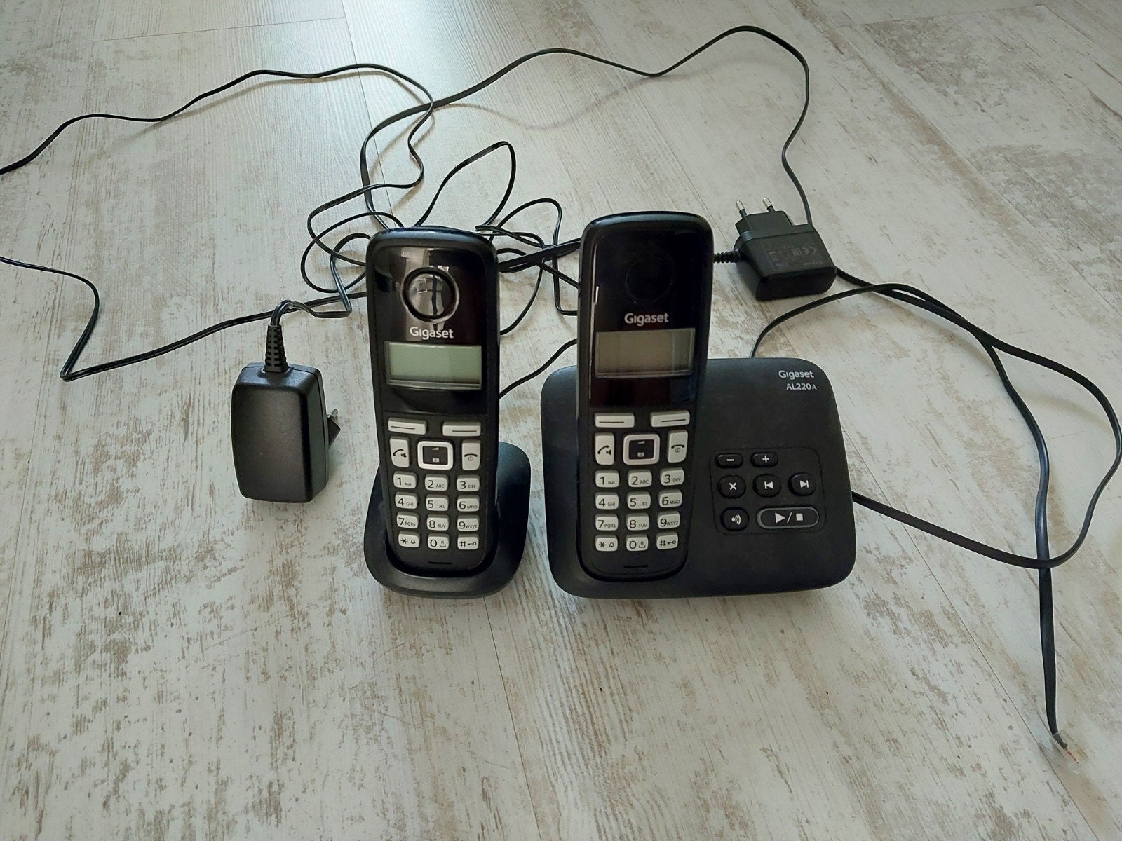 Vaste telefoon met antwoordapparaat - Werkt prima, Ophalen, Gebruikt, 2 handsets