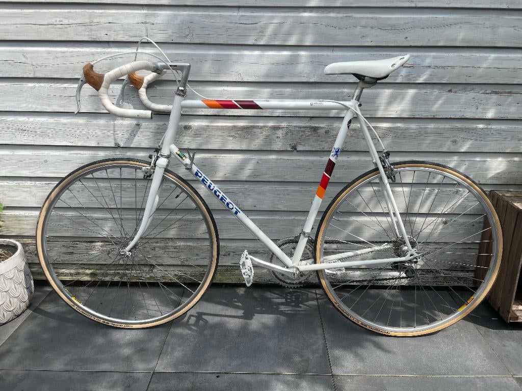 Zeer mooie retro Peugeot Ventoux 12v racefiets/stadsfiets, Gebruikt, 26 inch, 10 tot 15 versnellingen, Heren