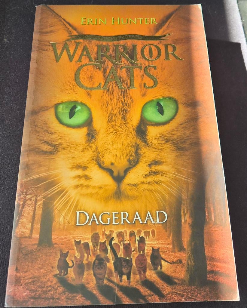 Warrior Cats | dageraad serie 2 boek 3, Boeken, Ophalen of Verzenden, Zo goed als nieuw, Erin Hunter
