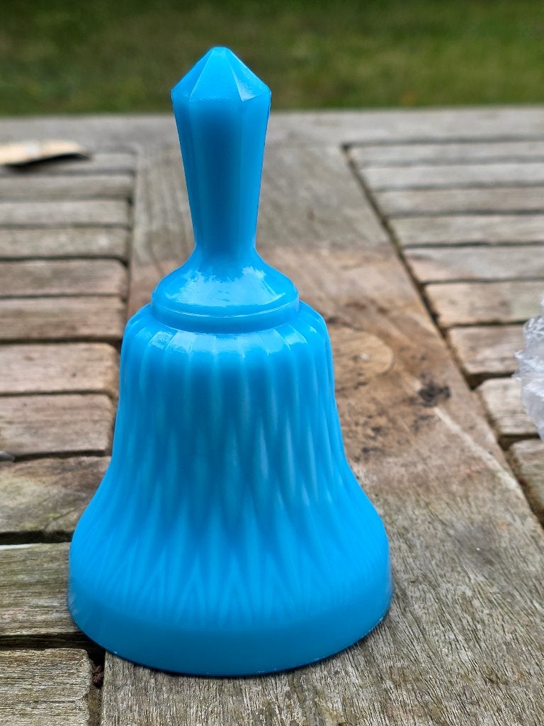 Bijzonder object Antieke licht blauwe Opaline glas tafelbel, Antiek en Kunst, Verzenden