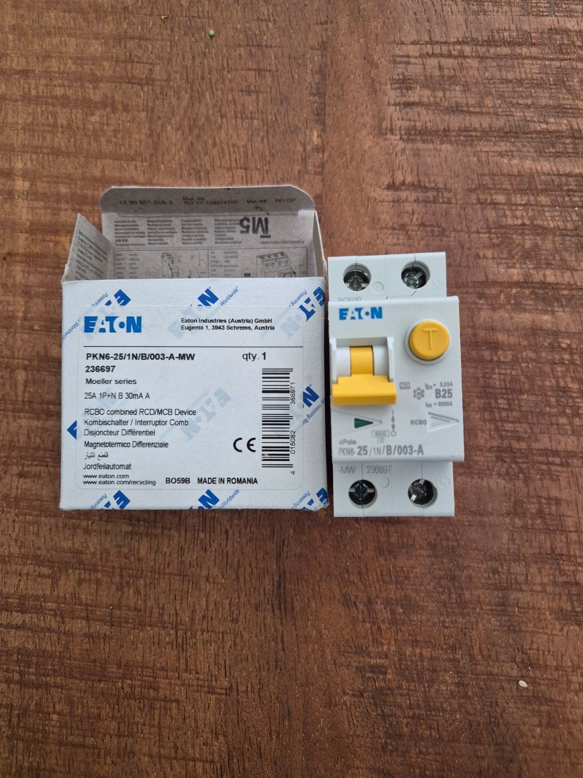 Eaton aardlekautomaat B25 30mA, Ophalen of Verzenden, Zo goed als nieuw