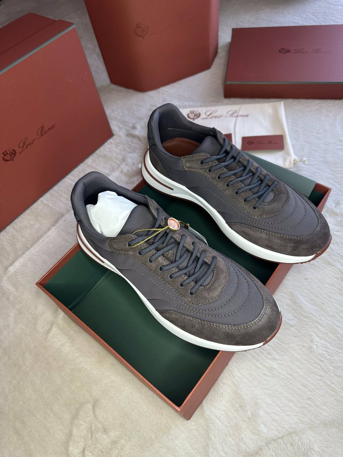 Loro piana runner black sesam 40 tm 46 nieuw voorraad !, Kleding | Heren, Ophalen of Verzenden, Nieuw, Zwart, Loafers