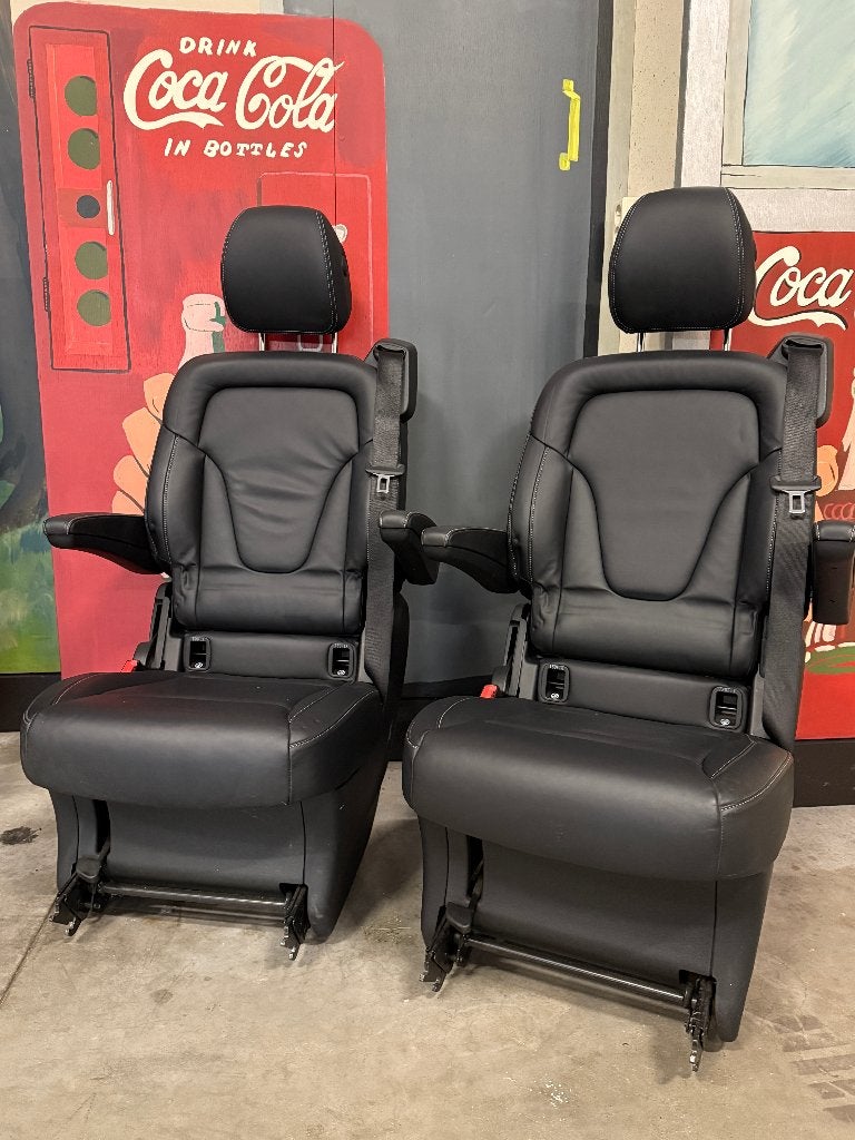 Mercedes-Benz set lederen stoelen (zwart) V-Klasse, Auto-onderdelen, Interieur en Bekleding, Ophalen, Nieuw, Mercedes-Benz