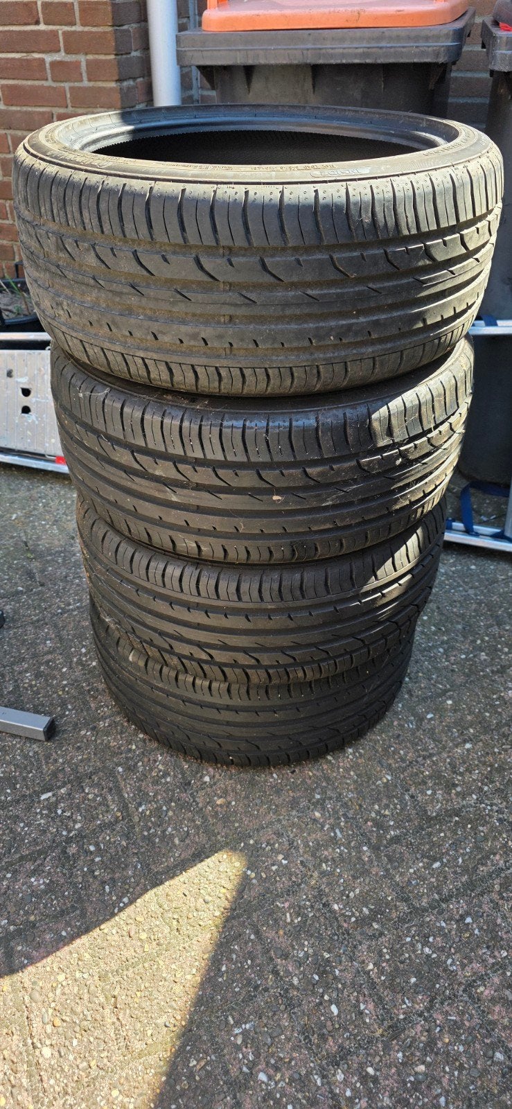 4x Continental zomerbanden 215/40 R17 87W XL – ca. 6 mm prof, Auto-onderdelen, Banden en Velgen, Ophalen, 215 mm, 17 inch, Band(en)