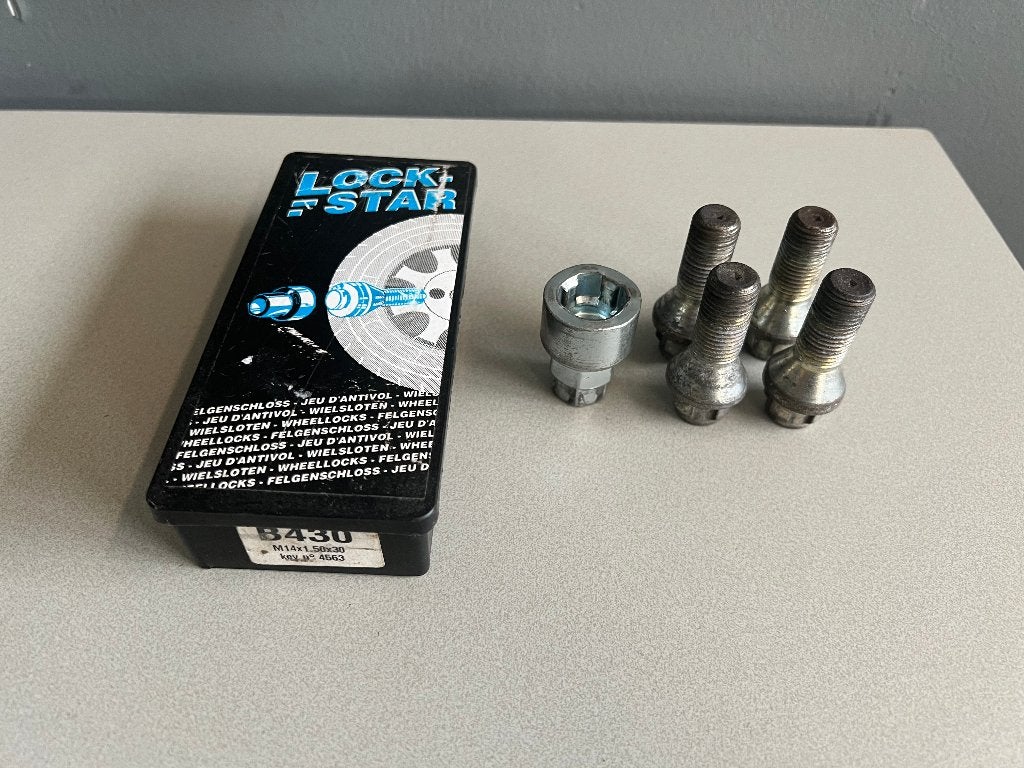 Lock-Star Wielsloten M14x1.50x30 met sleutel, Ophalen of Verzenden