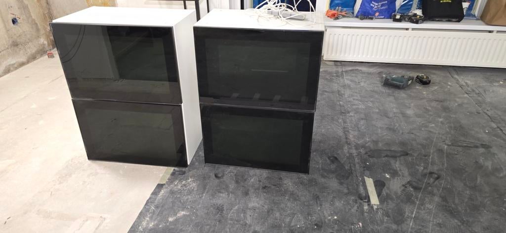 Ikea besta kasten met glas 80x60  2 stuks €35 per kast, Ophalen, Zo goed als nieuw