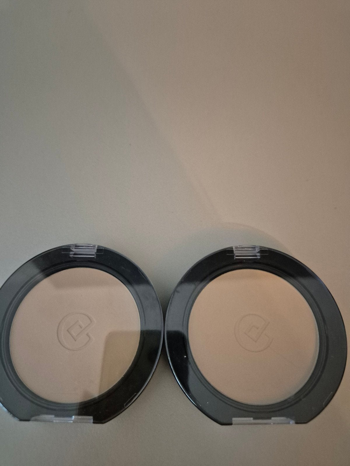 Collistar impeccable compact powder natural 20 gram, Verzenden, Zo goed als nieuw, Gehele gezicht