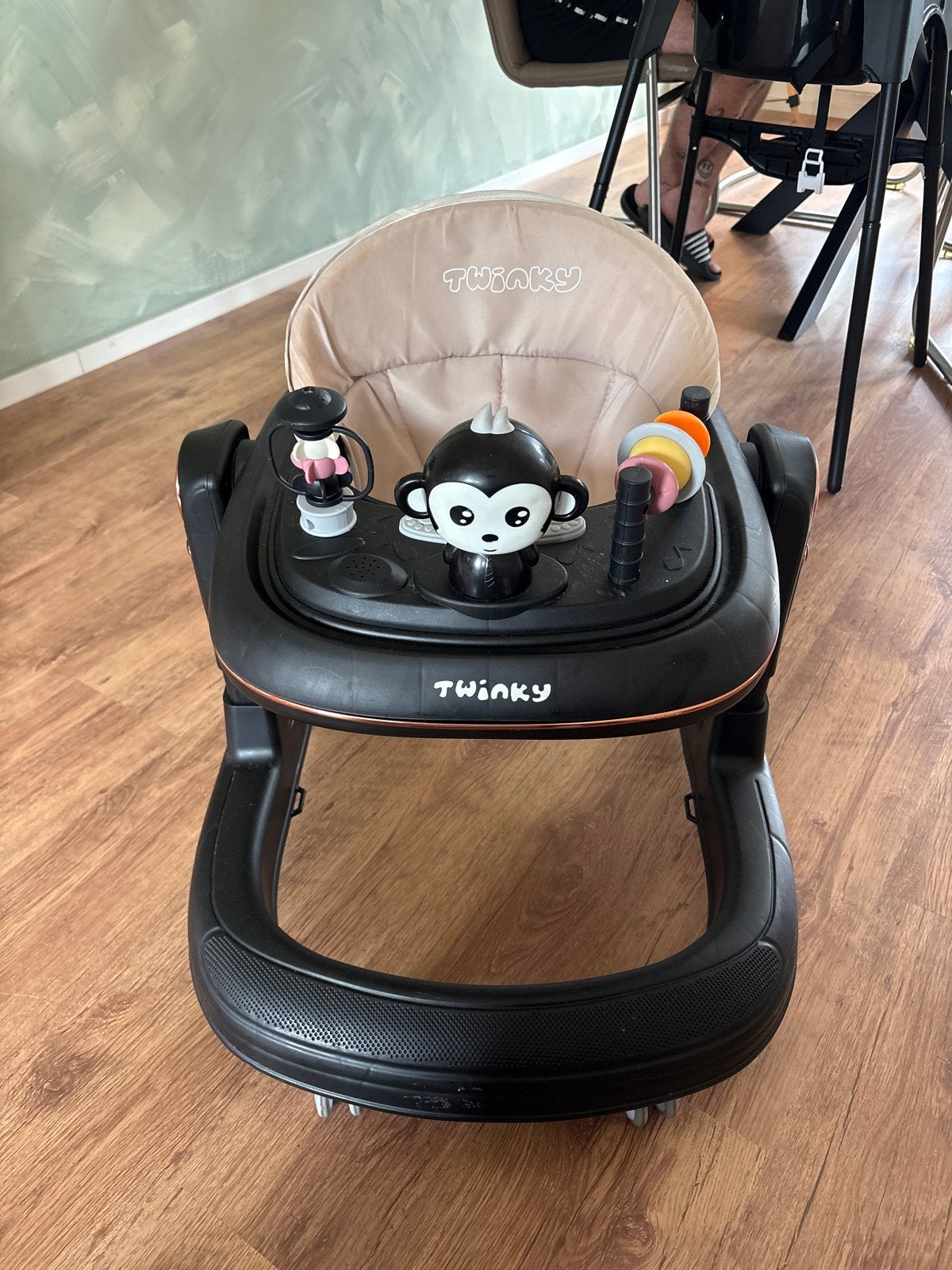 Twinky Loop Stoel - Baby Loopstoel met Speelgoed, Kinderen en Baby's, Ophalen of Verzenden, Zo goed als nieuw