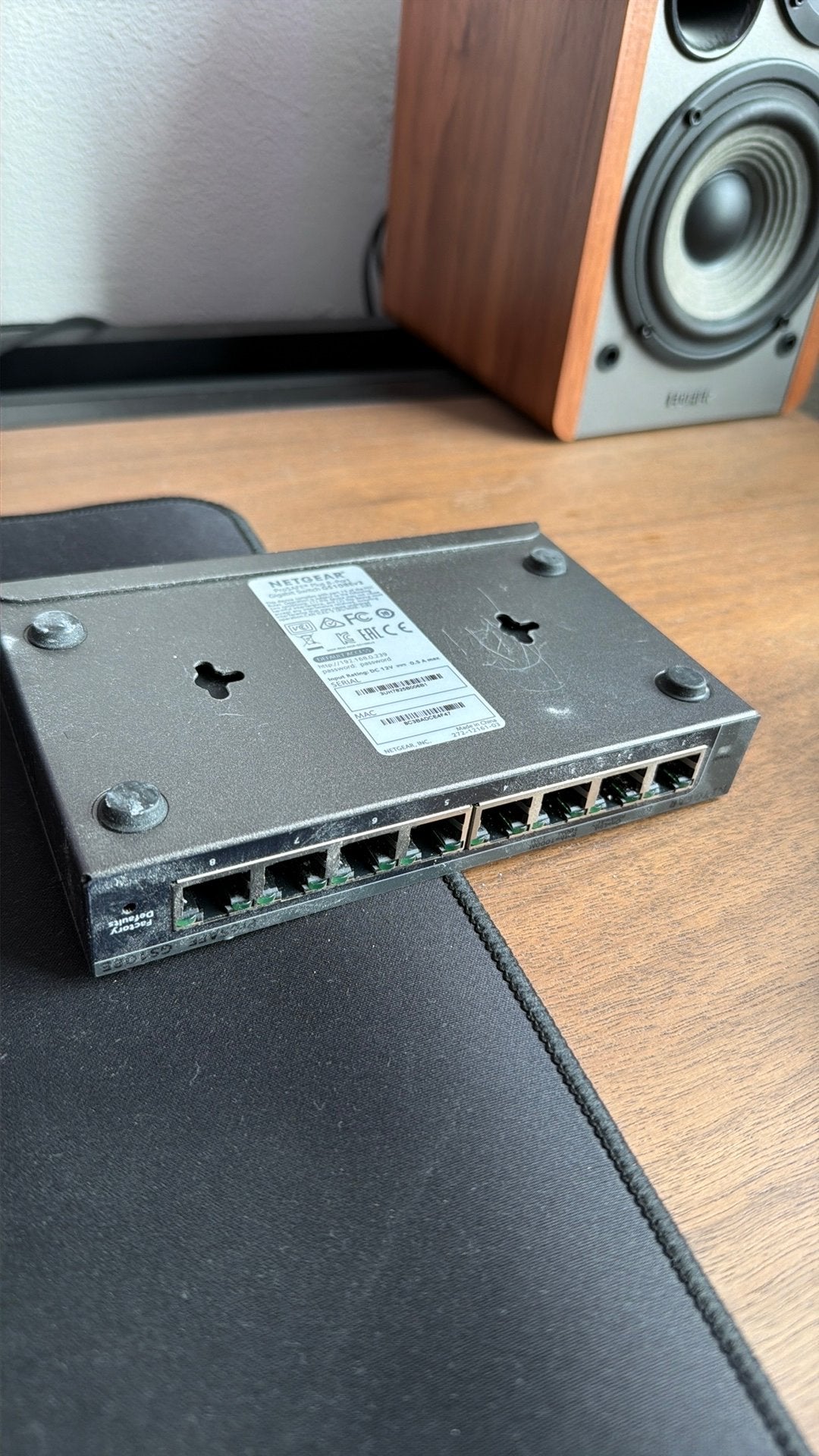 NETGEAR ProSAFE Plus GS108Ev3 – 8-poorts Gigabit Switch, Ophalen of Verzenden, Zo goed als nieuw