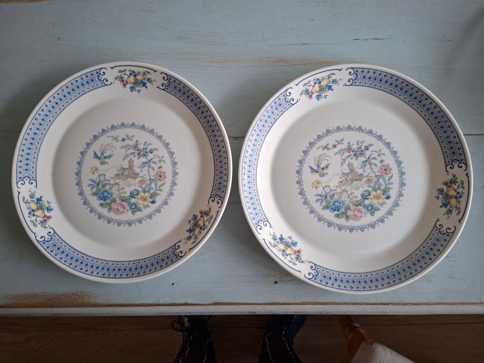 2 grote dinerborden "Songbird" Royal Albert, Antiek en Kunst, Ophalen of Verzenden