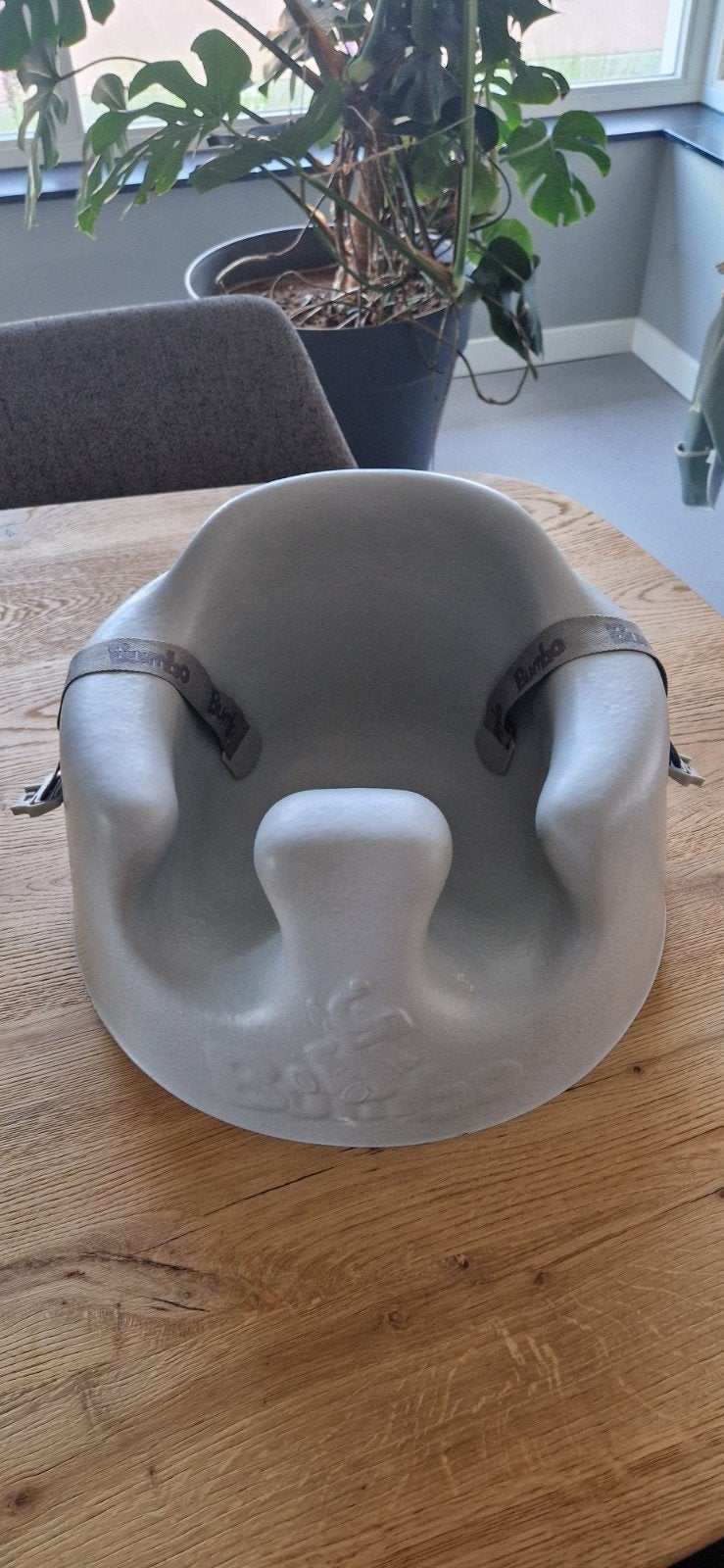 Bumbo floor seat stoeltje grijs - perfect voor kleintjes, Kinderen en Baby's, Kinderstoelen, Ophalen