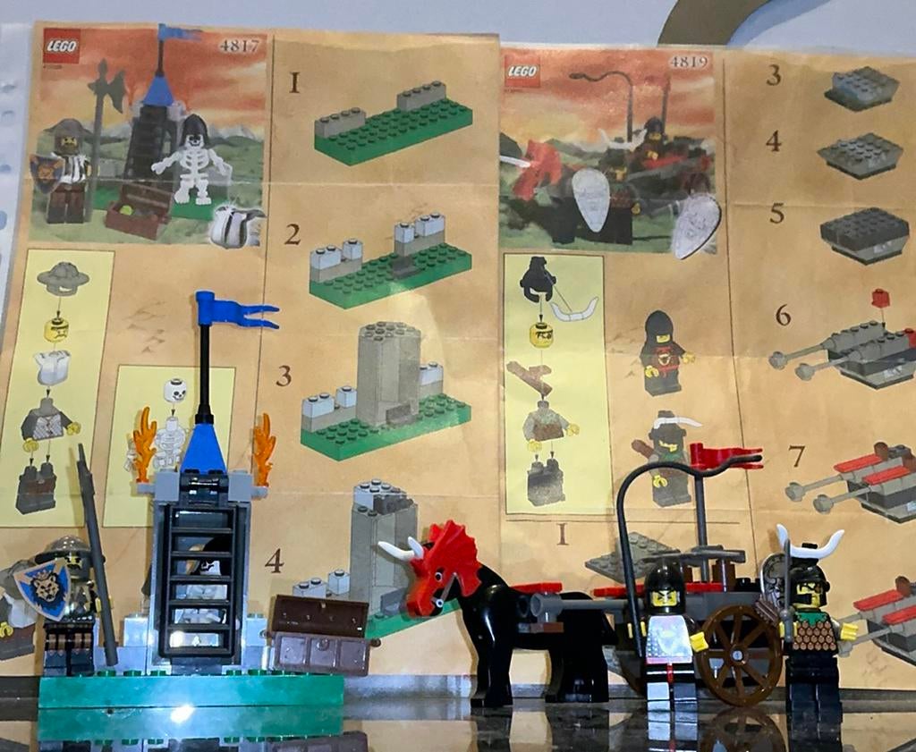 LEGO 4817 Dungeon. LEGO 4819 Rebel Chariot, Ophalen of Verzenden