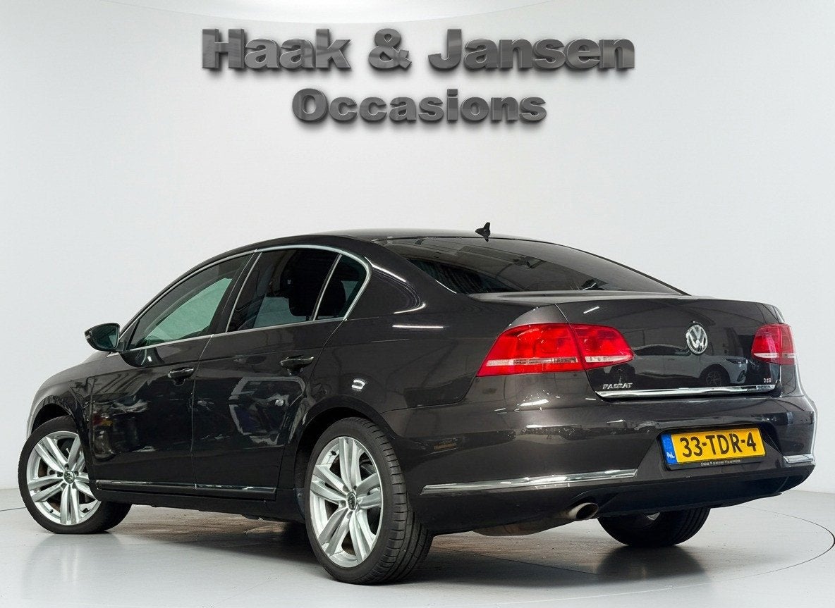 Volkswagen Passat 1.4 TSI Comfortline - Automaat - Infotainm, Auto's, Volkswagen, Euro 5, Gebruikt, 4 cilinders, Bruin
