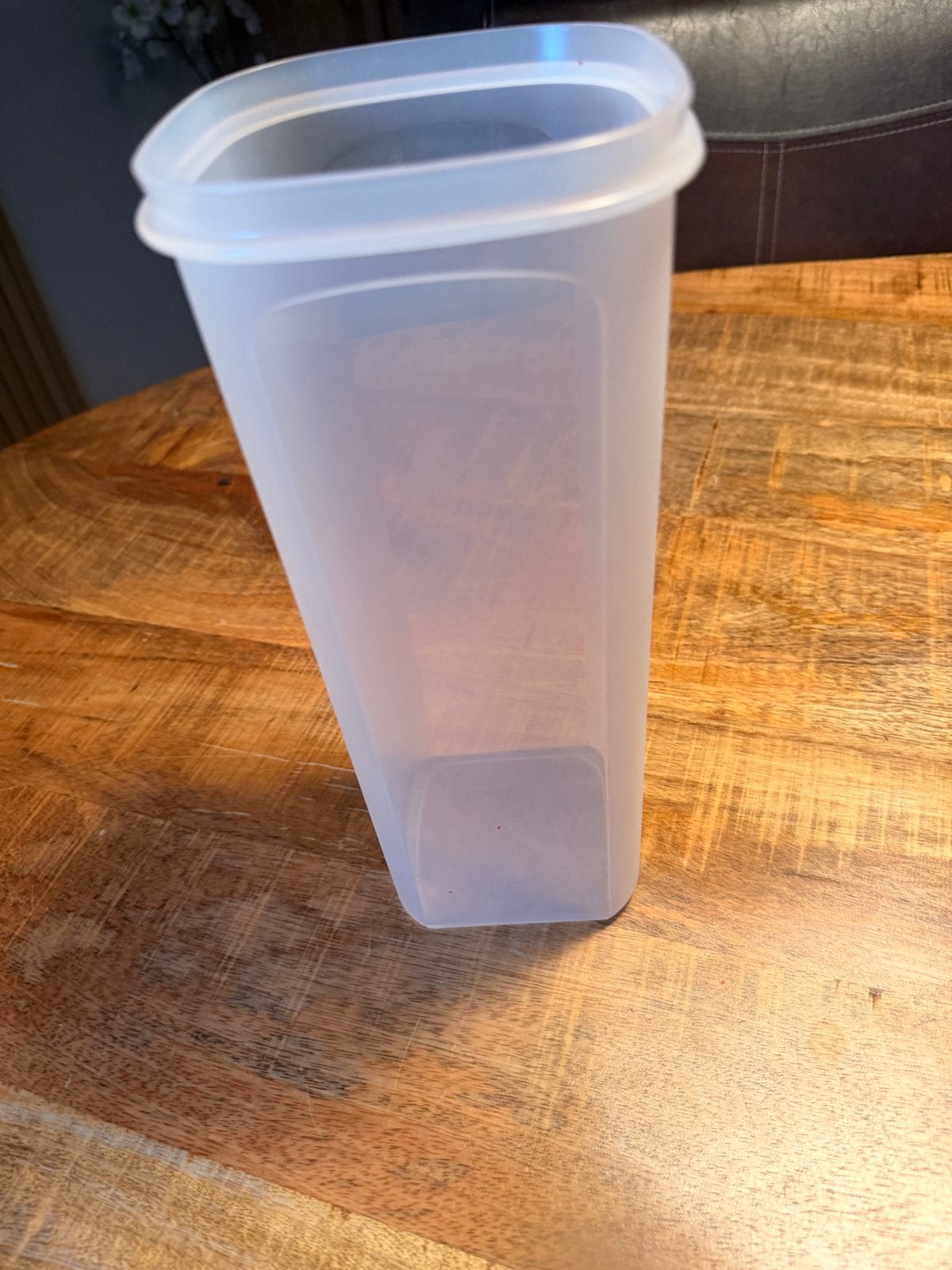 Tupperware Bewaardoos 2L - Ideaal voor droge voeding, Huis en Inrichting, Gebruikt, Overige kleuren, Bewaardoos, Luchtdicht
