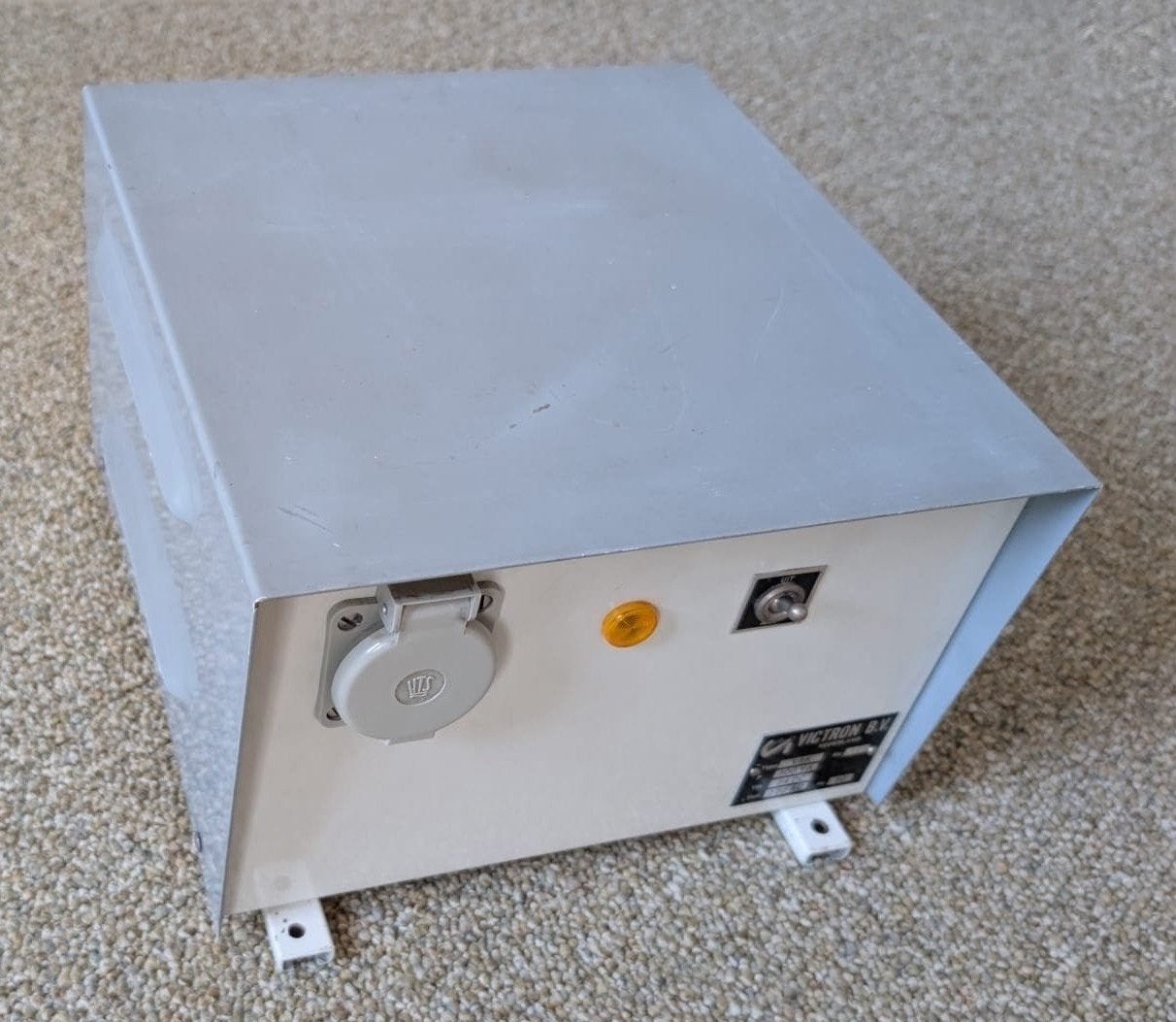 Victron 24V naar 220V omvormer 300W – maritiem gebruik, Ophalen, Gebruikt