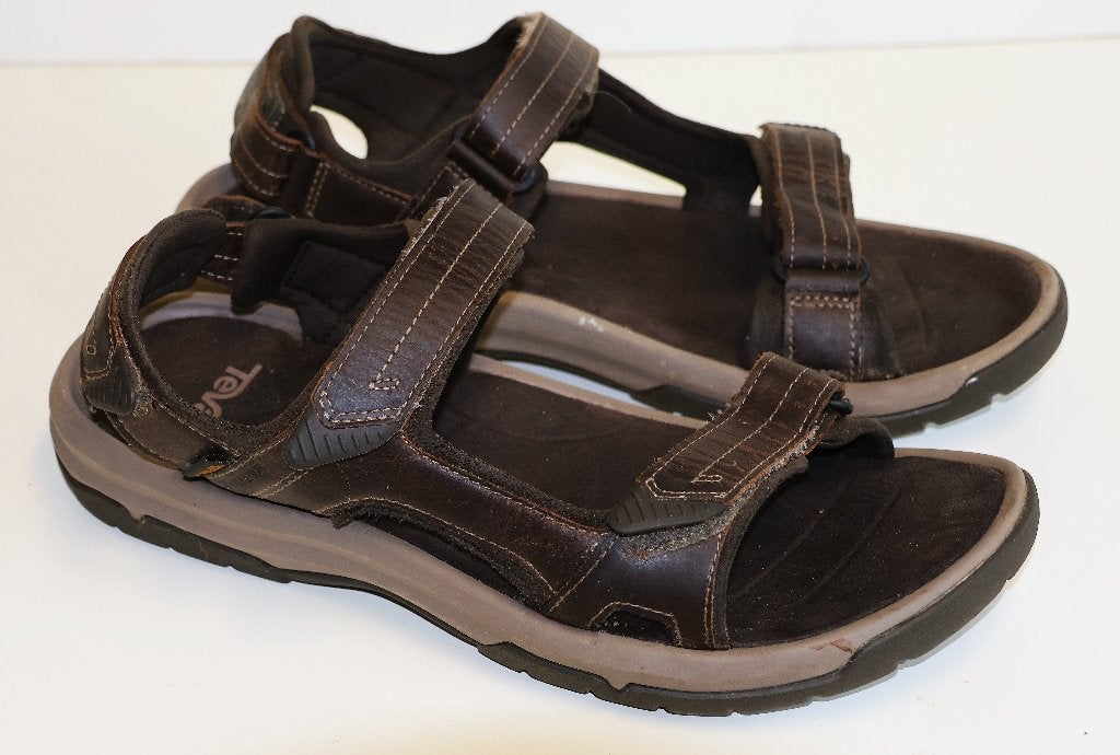 Bruine Teva heren sandalen maat 47, Sandalen, Bruin, Zo goed als nieuw, Ophalen of Verzenden