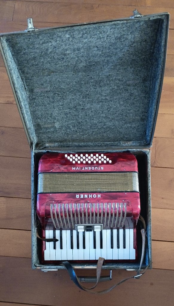 Hohner accordeon, Ophalen, Gebruikt, 32-bas, Met koffer