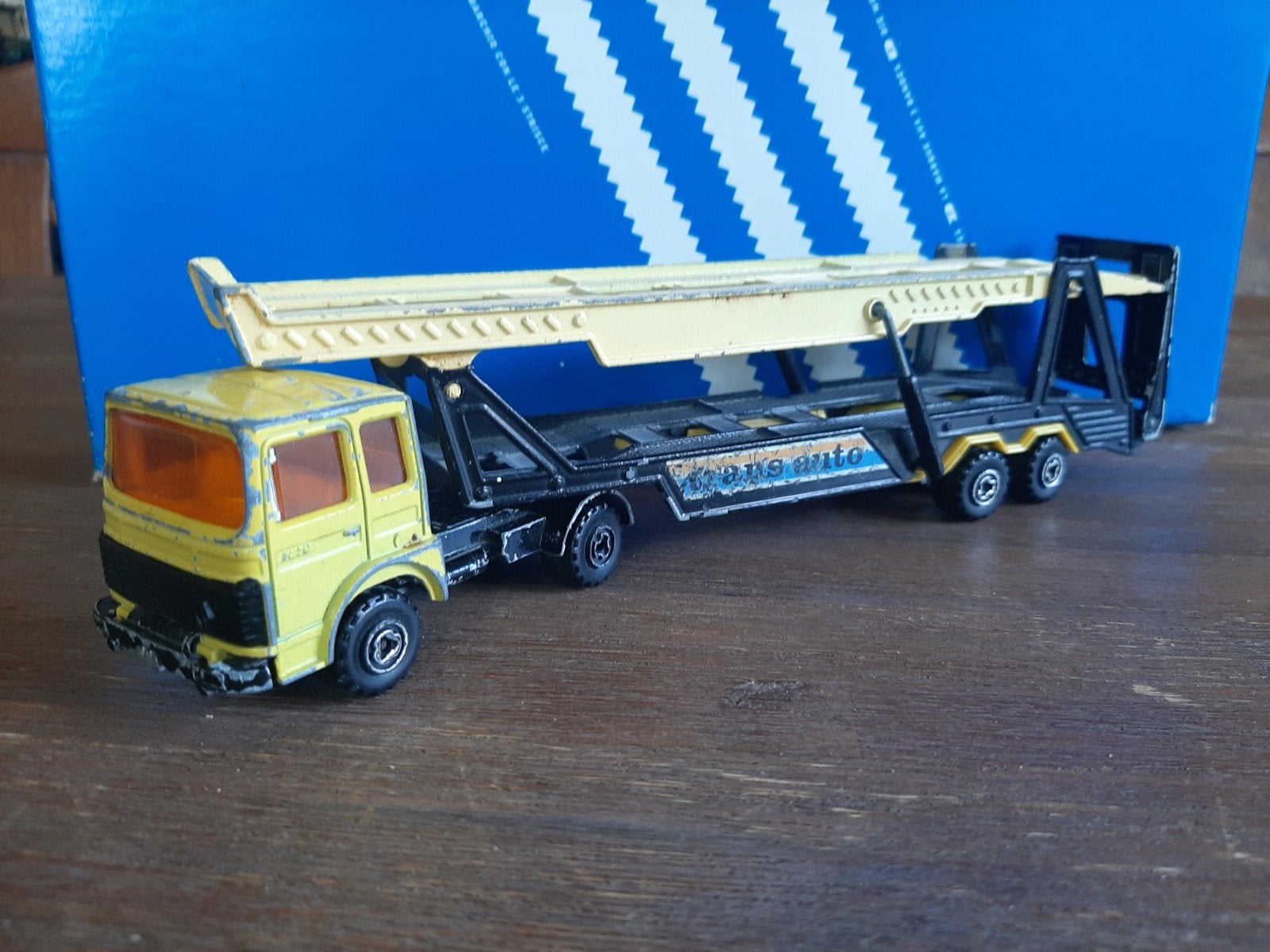 majorette Renault auto transporter  1/60, Ophalen of Verzenden, Gebruikt