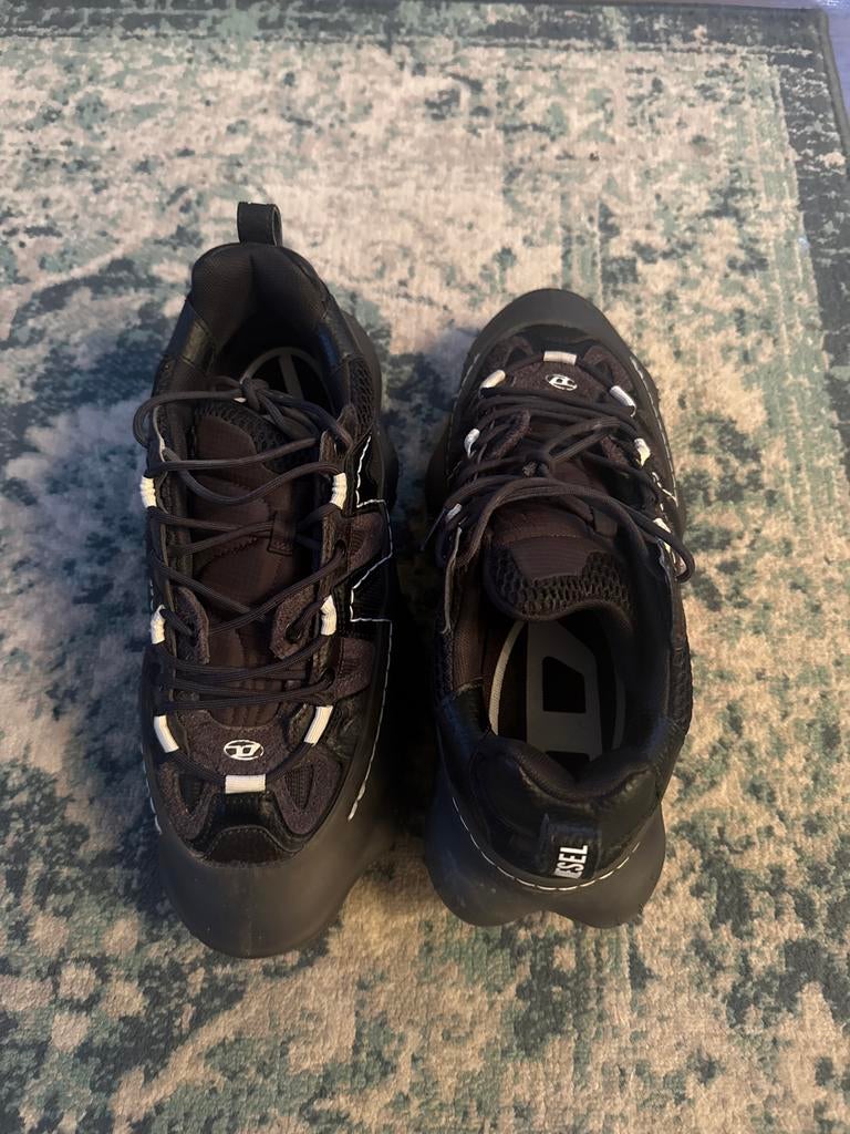 Diesel sneakers zwart, Zwart, Ophalen of Verzenden, Sneakers of Gympen, Zo goed als nieuw
