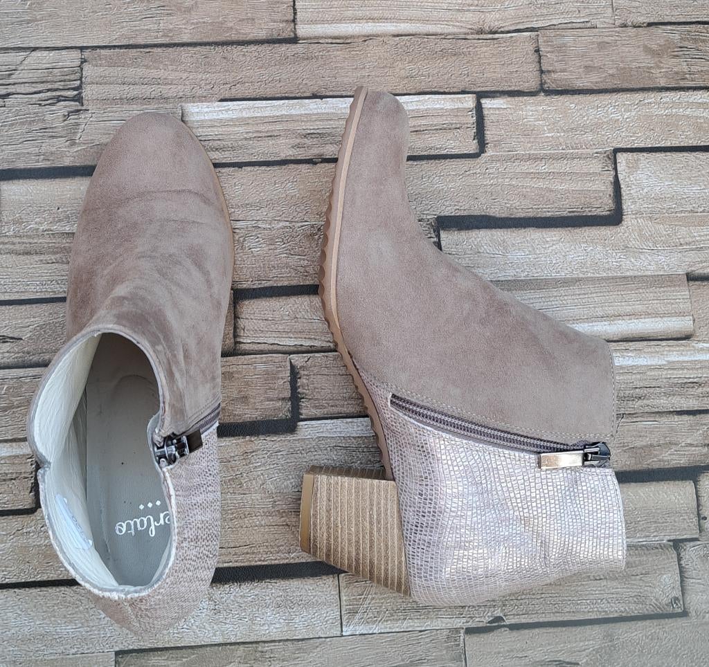 PERLATO - zandbeige leren laarsjes, maat 36 Als nieuw, Kleding | Dames, Schoenen, Verzenden, Beige, Lage of Enkellaarzen, Zo goed als nieuw