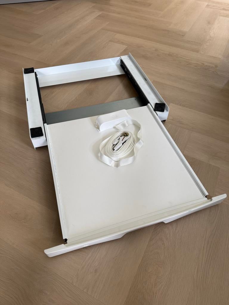 Universeel tussenstuk wasmachine/droger met uitschuifplank, Ophalen, Zo goed als nieuw, 1200 tot 1600 toeren, Minder dan 85 cm