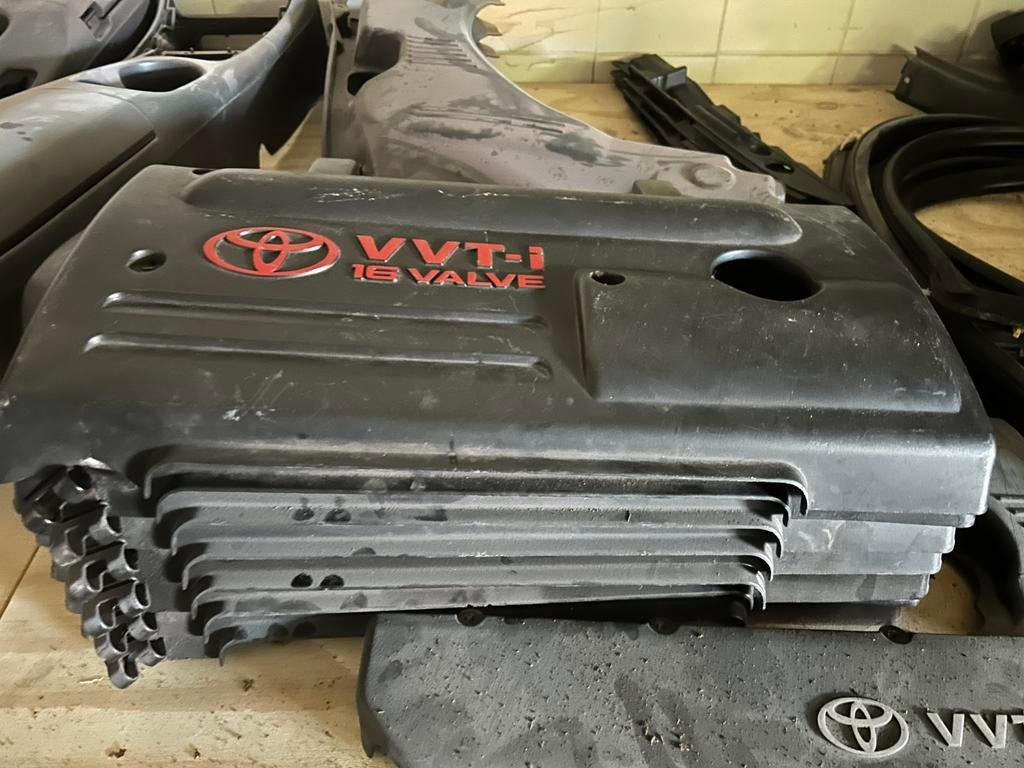 Toyota Celica T23 Motor afdekplaten en meer, Auto-onderdelen, Ophalen of Verzenden, Gebruikt, Toyota