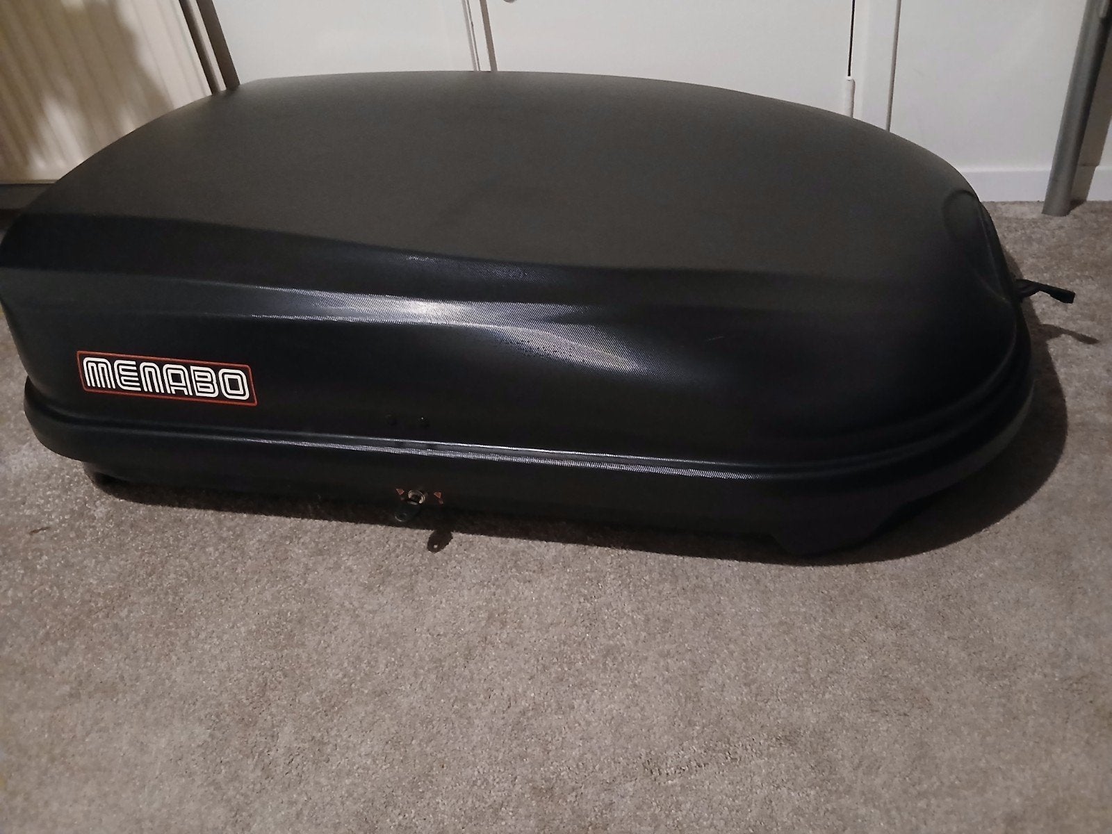 Menabo Quasar 320 dakkoffer zwart 320 liter, Auto diversen, Dakkoffers, Ophalen, Zo goed als nieuw
