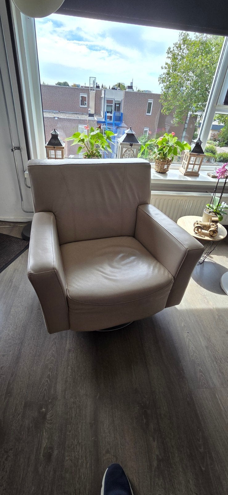 Leren Witte Draaistoel Henders en Hazel, Huis en Inrichting, Ophalen, Minder dan 75 cm, Leer, 50 tot 75 cm