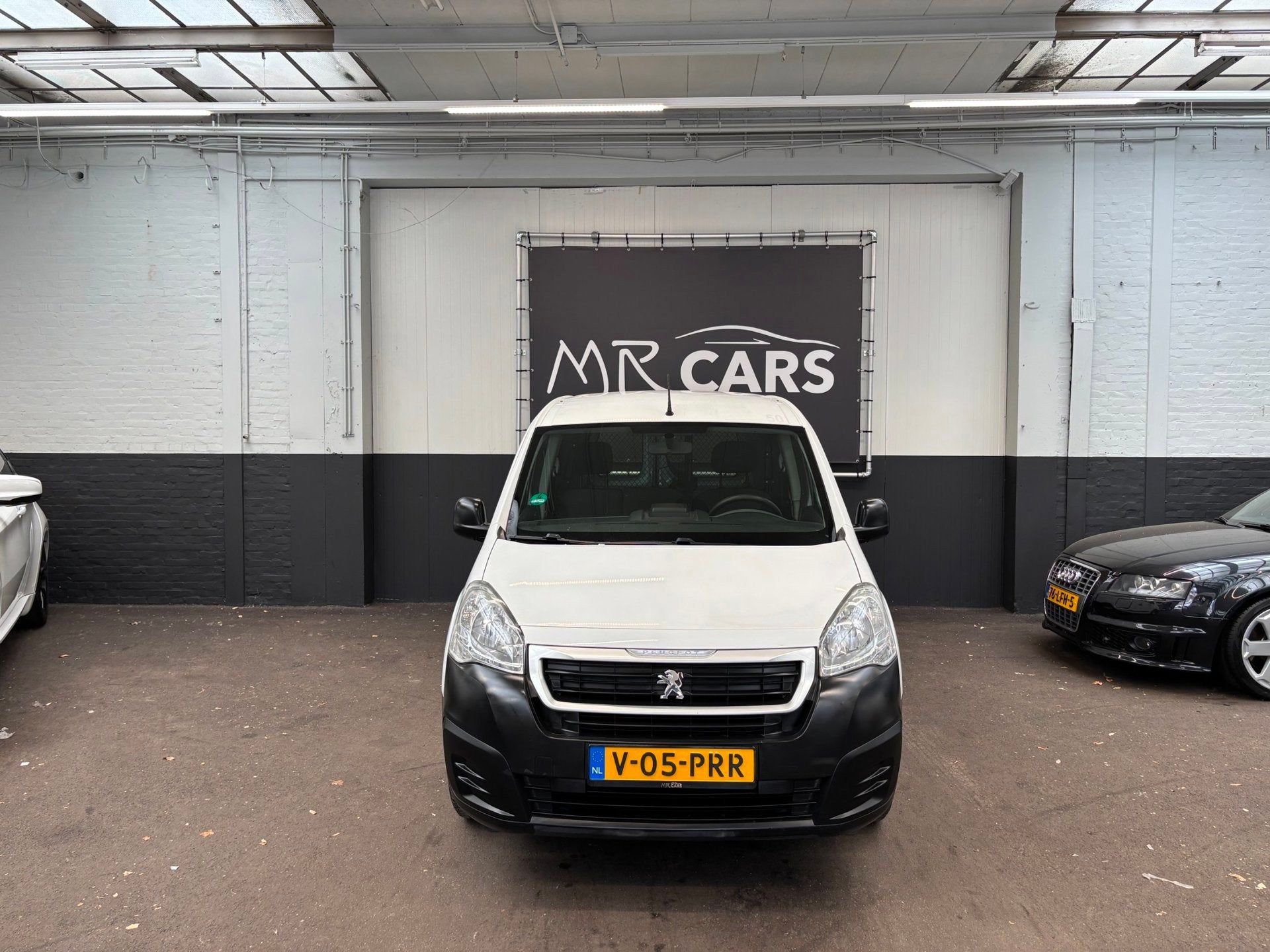 Peugeot PARTNER 122 1.6 BlueHDi 100 L1 XR S&S, Voorwielaandrijving, Stof, Gebruikt, 4 cilinders