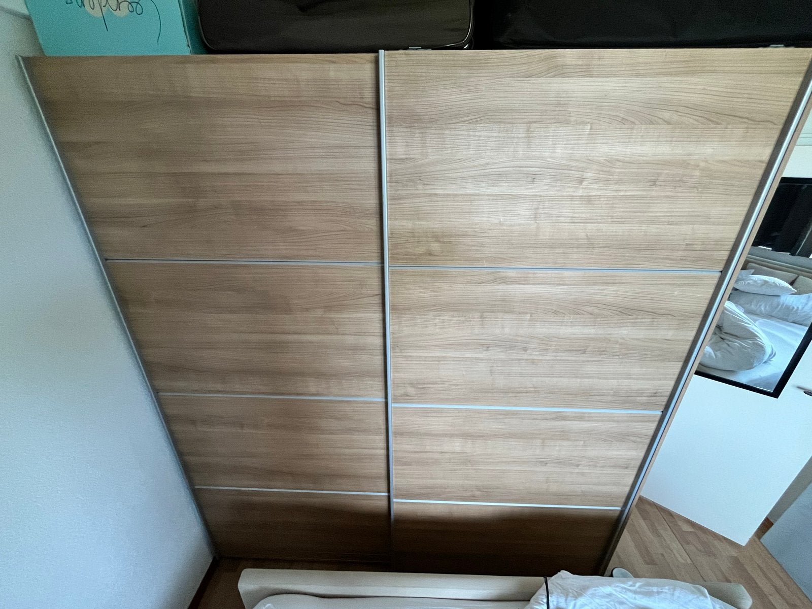 Grote kledingkast met schuifdeuren en hangruimte, Huis en Inrichting, Kasten | Kledingkasten, Ophalen, Met deur(en), Gebruikt