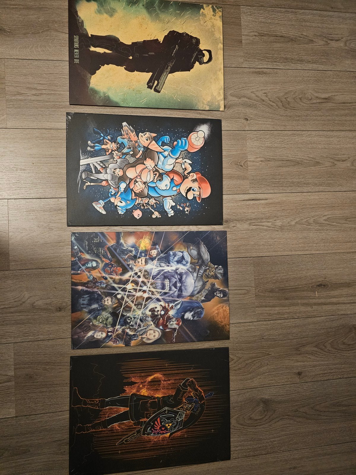 Displate: Marvel, Gaming, Zelda, Halo - Inclusief magneet, Ophalen, 50 – 75, Minder dan 50 cm, Gebruikt