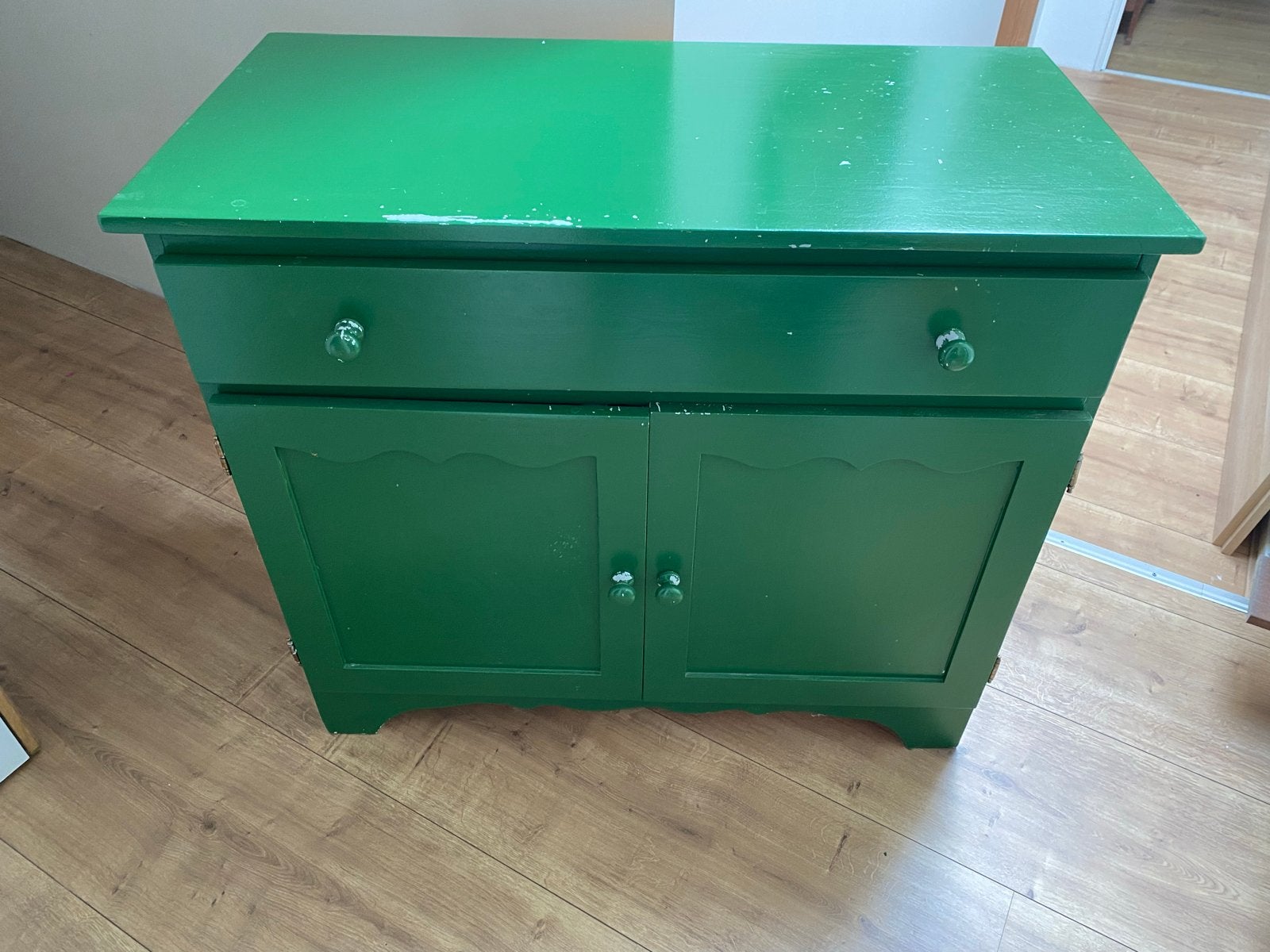 Robuuste groene houten commode kast, Ophalen, Gebruikt, 50 tot 70 cm, 100 cm of meer