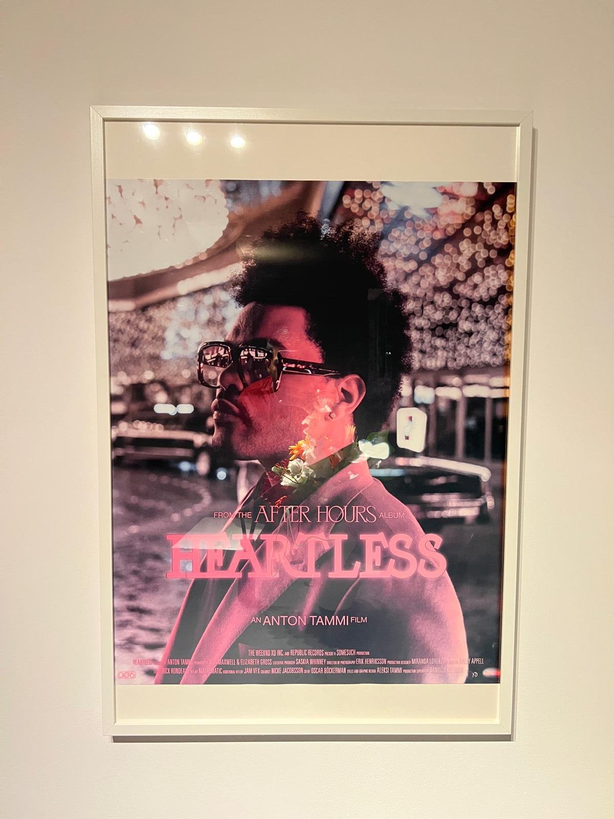 Ingelijste poster The Weeknd gesigneerd collectors item, Ophalen, Zo goed als nieuw, Foto of Poster, 75 – 100