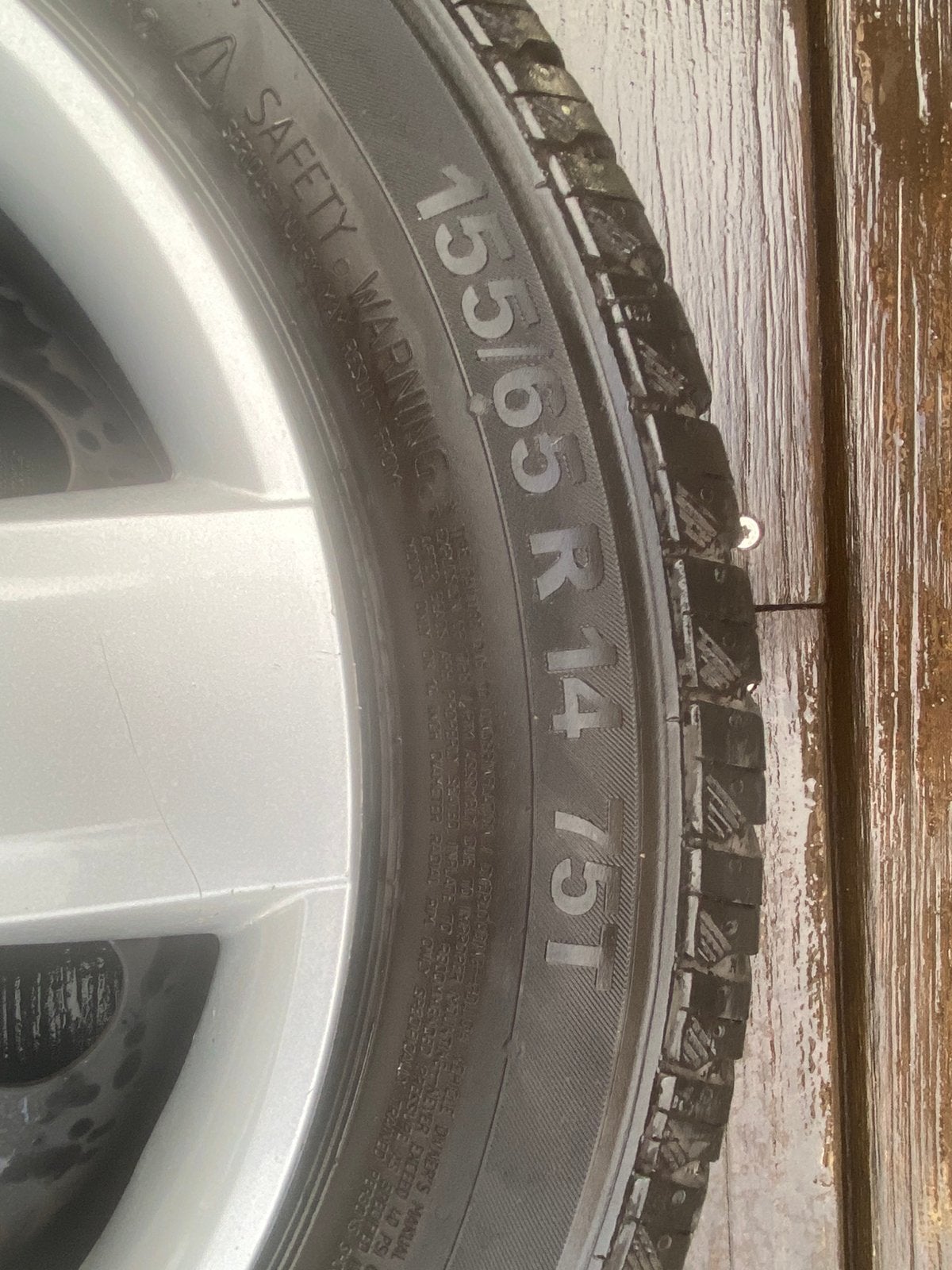Continental zomerbanden 155/65 R14 stalen velg Aygo/C1/107, Ophalen, Gebruikt