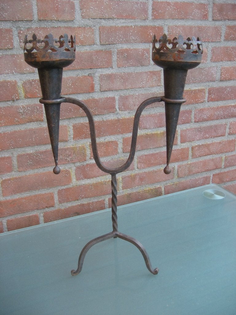 1 brocante smeedijzeren kandelaar, Antiek en Kunst, Curiosa en Brocante, Ophalen
