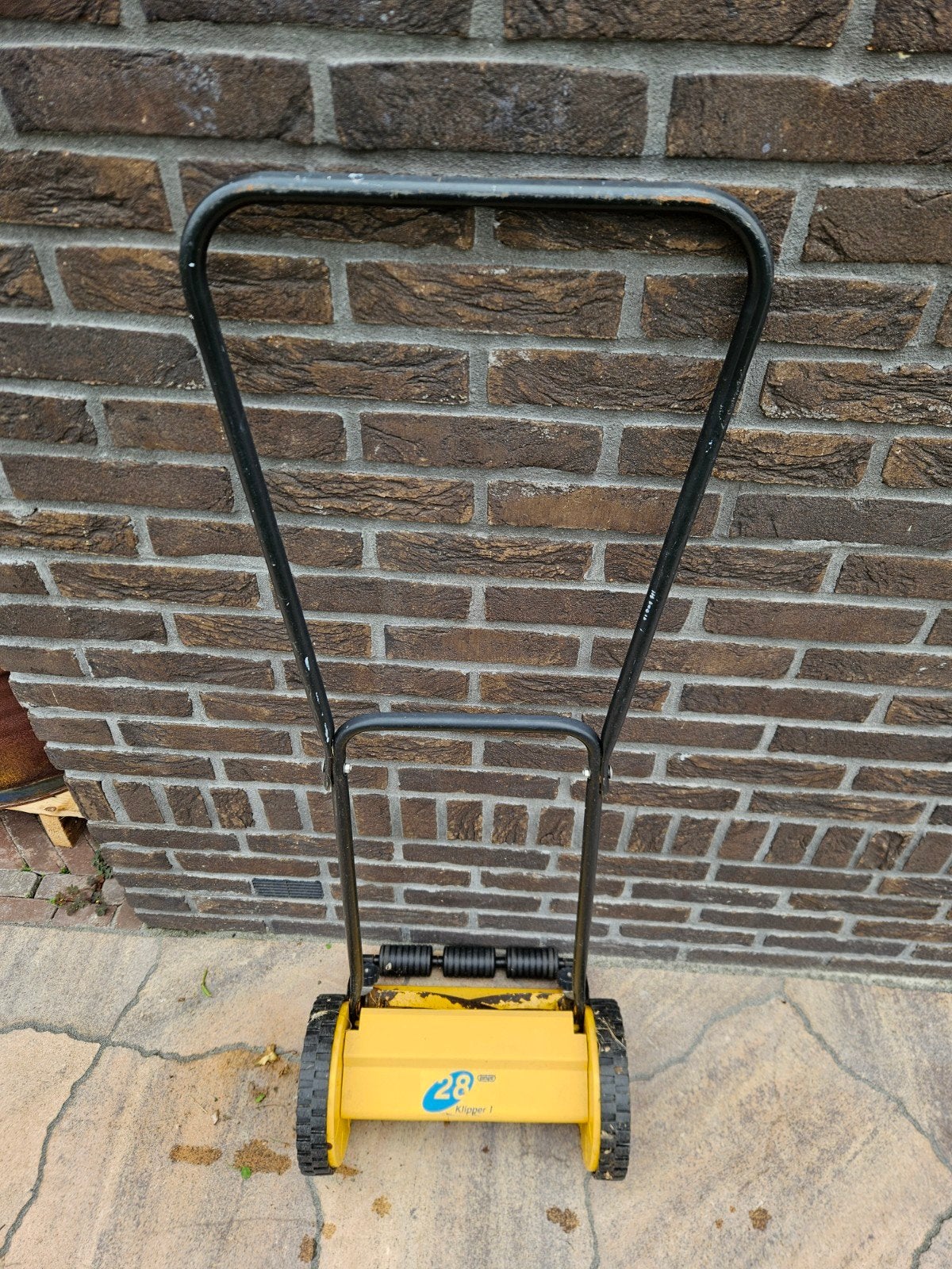 Handgrasmaaier - Gebruikt maar werkt nog goed, Tuin en Terras, Grasmaaiers, Kooimesmaaier, Ophalen of Verzenden, Gebruikt, Handgrasmaaier