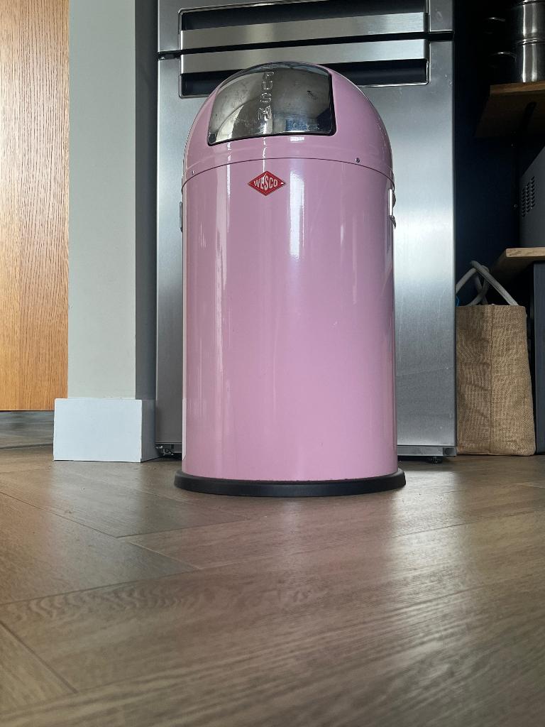 Wesco pushboy junior roze, Huis en Inrichting, Woonaccessoires | Prullenbakken, Ophalen, Gebruikt, 20 tot 30 liter, Metaal