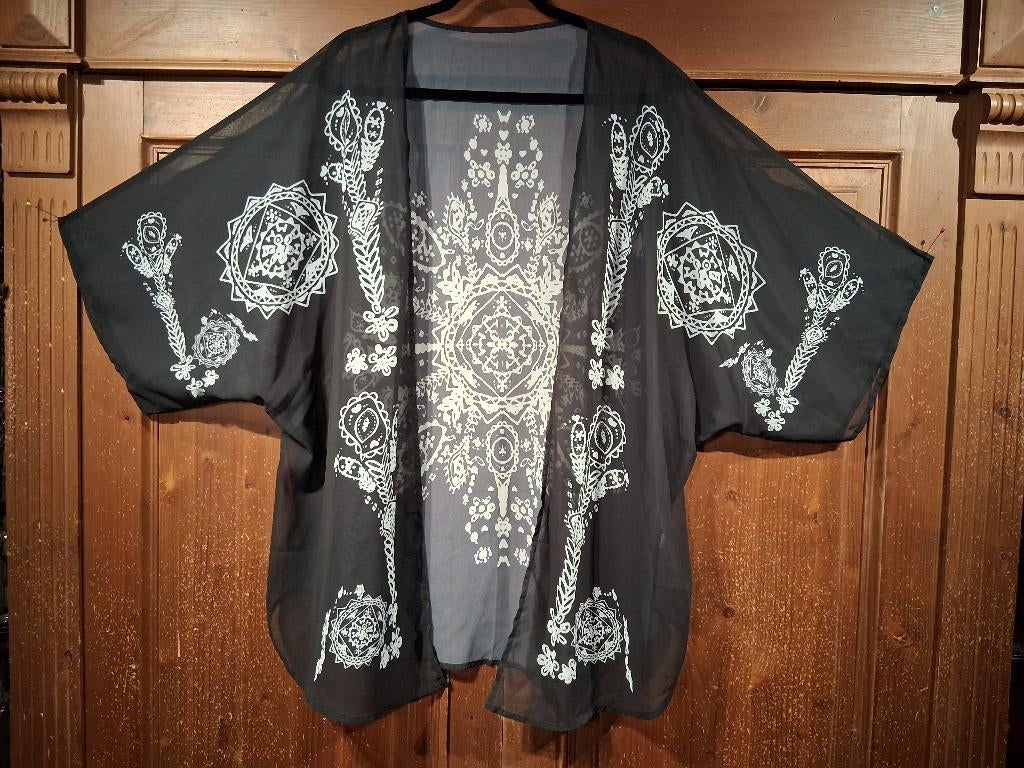 zwart wit transparante kimono mandala One Size, Ophalen of Verzenden, Nieuw, Zwart, Trui of Vest