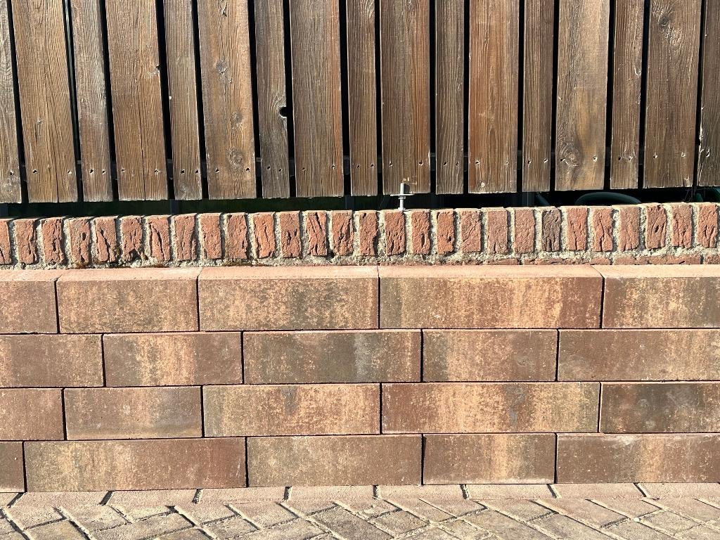 Koopje!! 120 ST STAPELBLOKKEN Glad € 125,00!! bruinrood, Tuin en Terras, Bielzen en Borders, Ophalen, Biels, Nieuw, Minder dan 100 cm